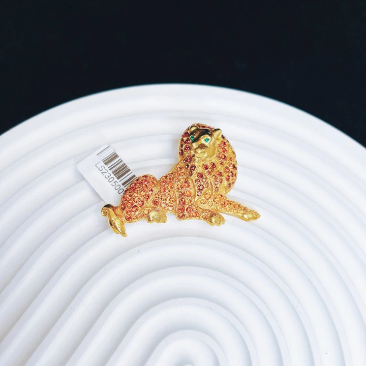 合金胸针 铜合金中古翠法丽素金莱茵石狮子LS2305007