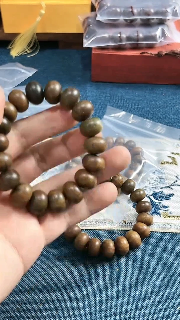 【闪购商品】维腊木（绿檀）阿根廷绿檀算盘珠1.5尺寸