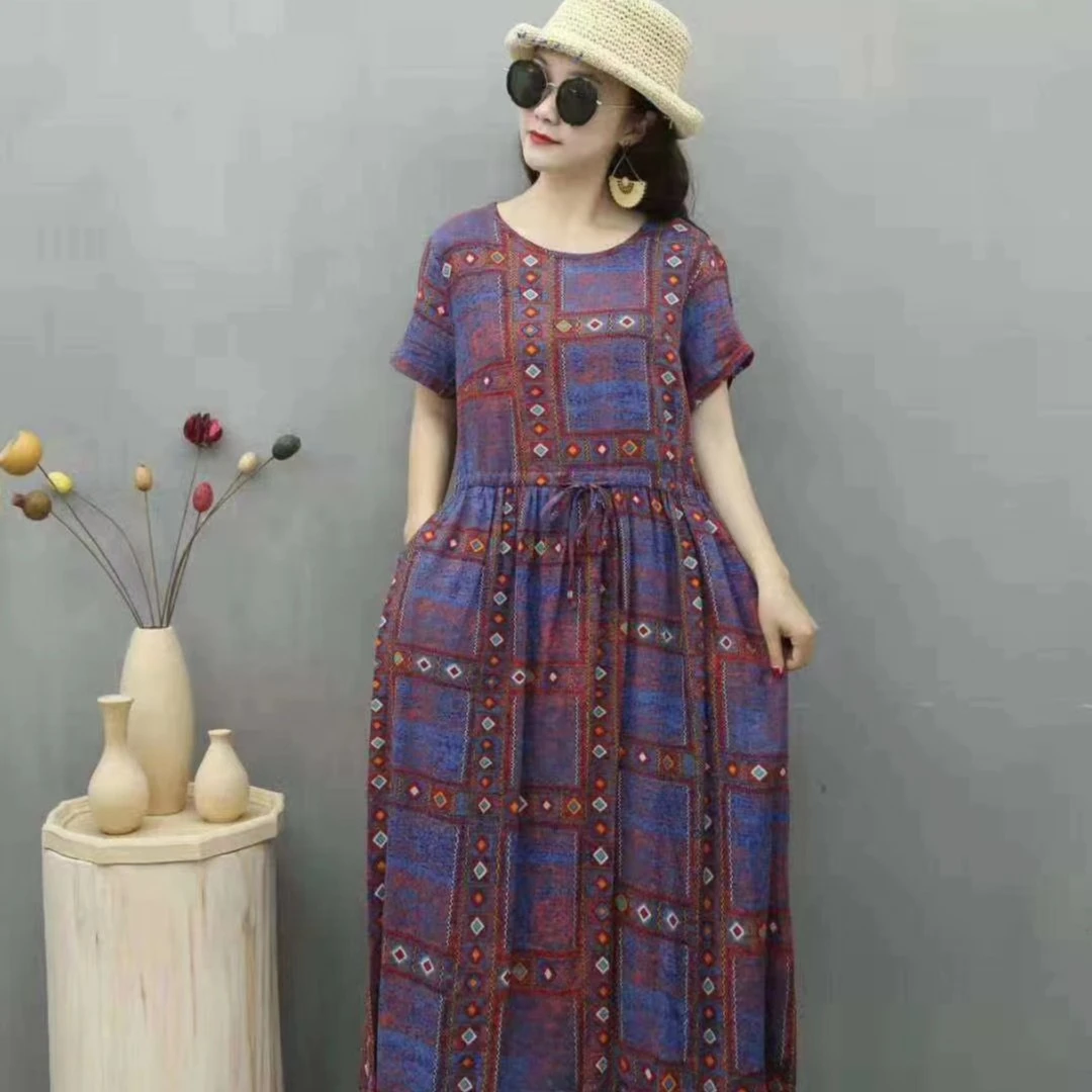 时尚宽松大码连衣裙（编码300–399）