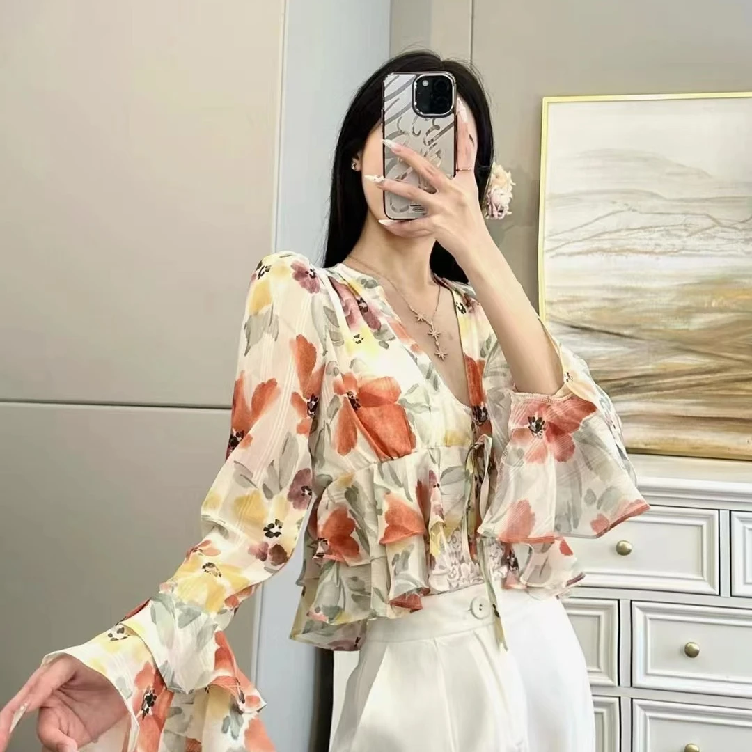 MD进进原创【宠粉浮力】2025春夏洋气时尚法式印花设计感碎花上衣