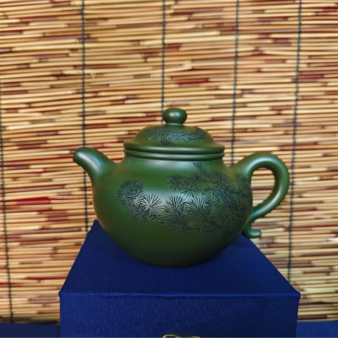 DT1138大品松影莲子绿泥全手工紫砂壶