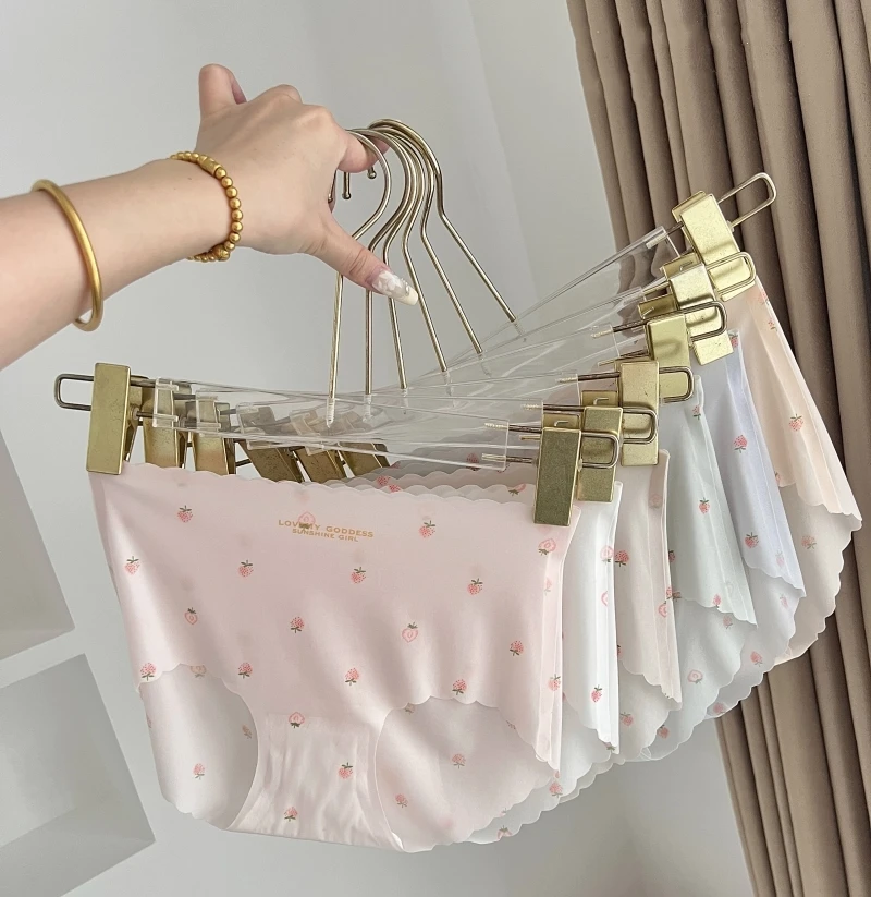 【16.9/三条】夏季无痕薄款大码舒适不闷热透气纯棉裆中腰女生短裤