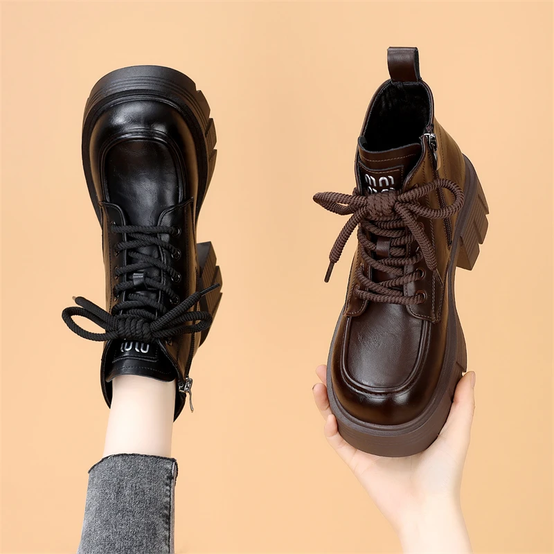 小个子增高炸街英伦短靴女2025冬季新款粗跟时尚显脚小薄绒马丁靴