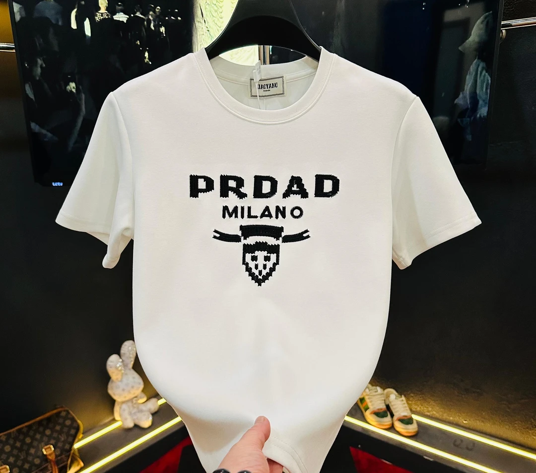 2024冬季网红爆款 重工刺绣  潮流高定  男女同款 内搭短袖