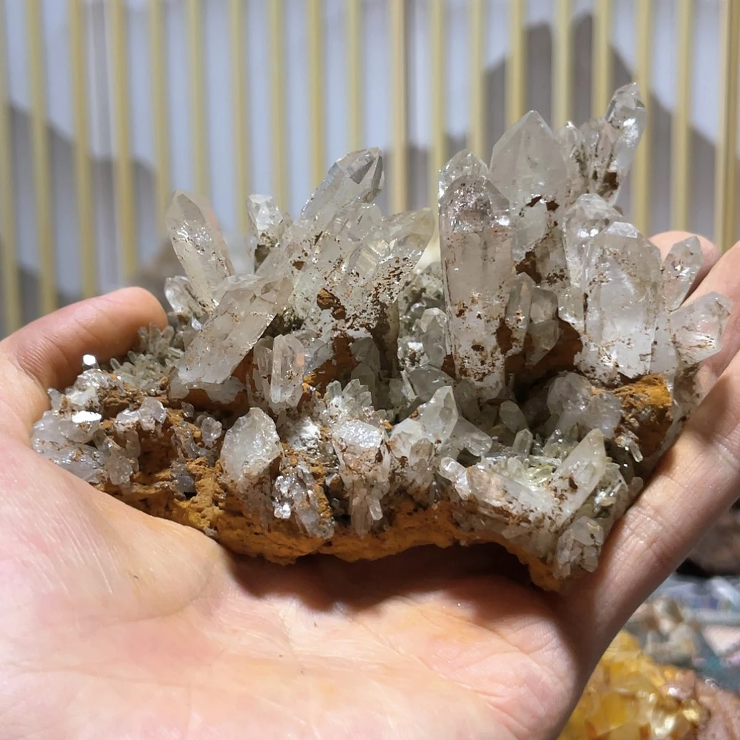 水晶。水晶未镶嵌C***y
