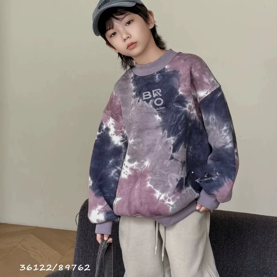 布家2024冬36122新款圆领一体加绒扎染卫衣中大童男女童可亲子