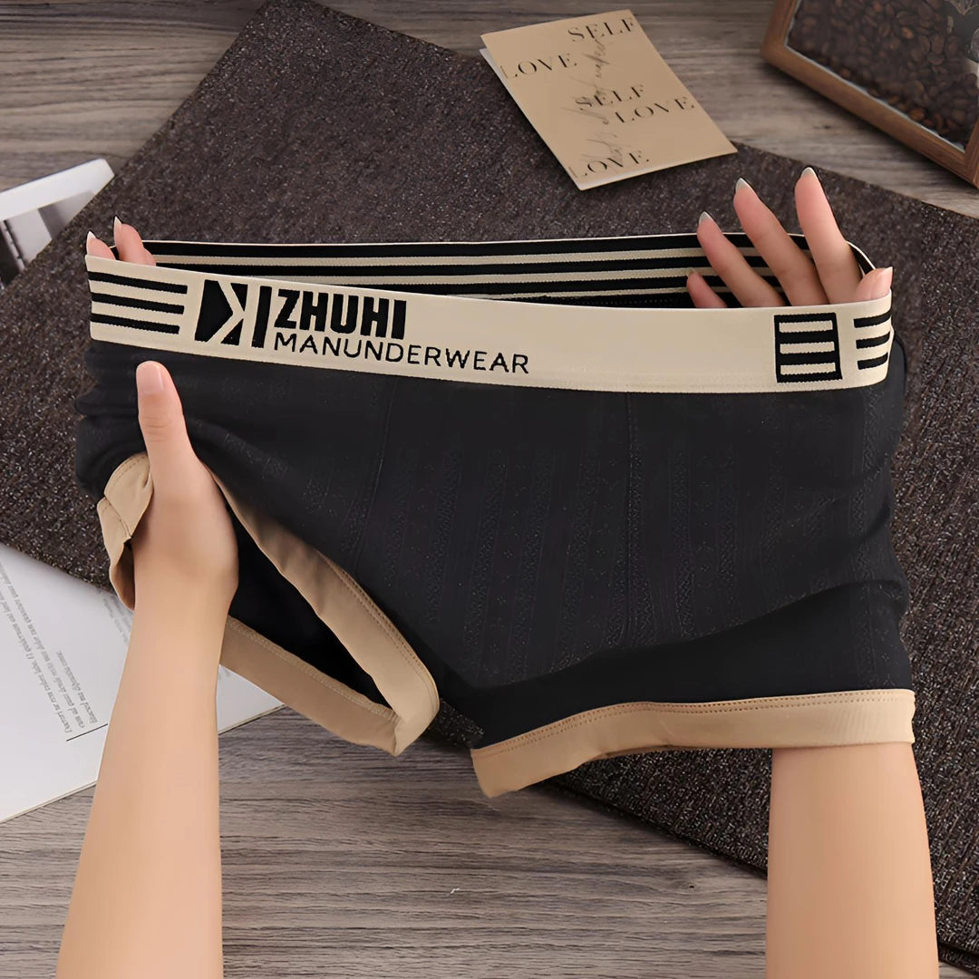 新款简约男士内裤男款平角裤轻奢时尚透气运动青年个性四角裤底裤