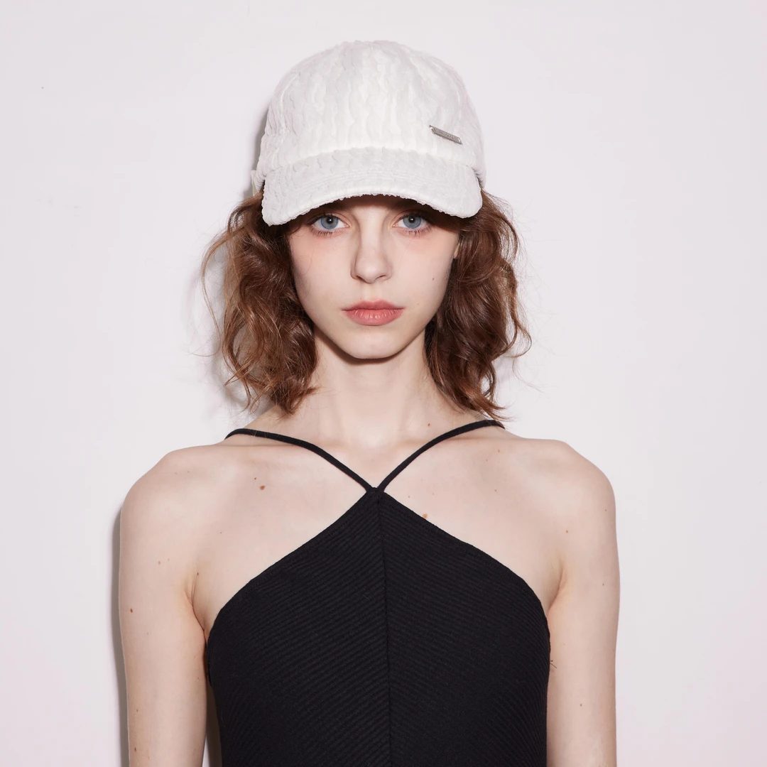 black imagine6 柳岩明星同款肌理感设计师独家面料鸭舌帽百搭