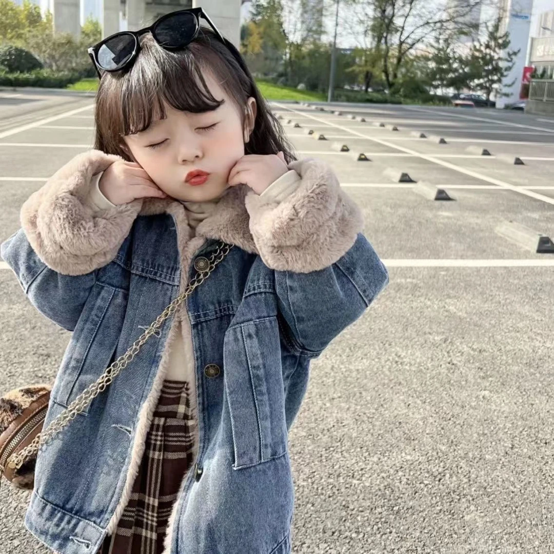 儿童韩版牛仔外套2023冬季新款女宝宝翻领中长款加厚保暖洋气秋冬