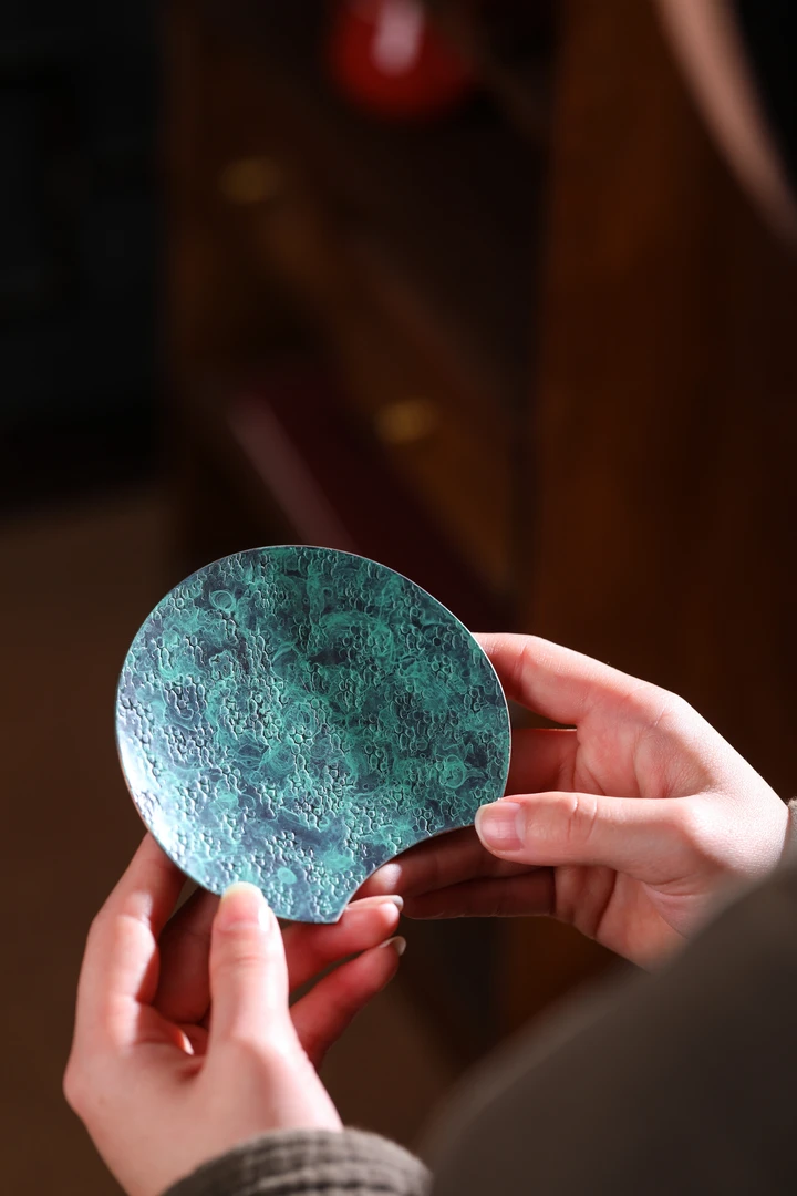 云南春喜铜手工锻打高温着色纯紫铜杯碟复古创意家用