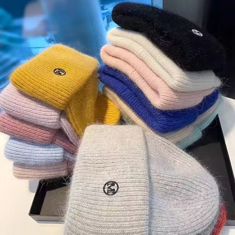 2025韩版时尚M标毛线帽女秋冬季加厚保暖护耳针织帽子女套头冷帽