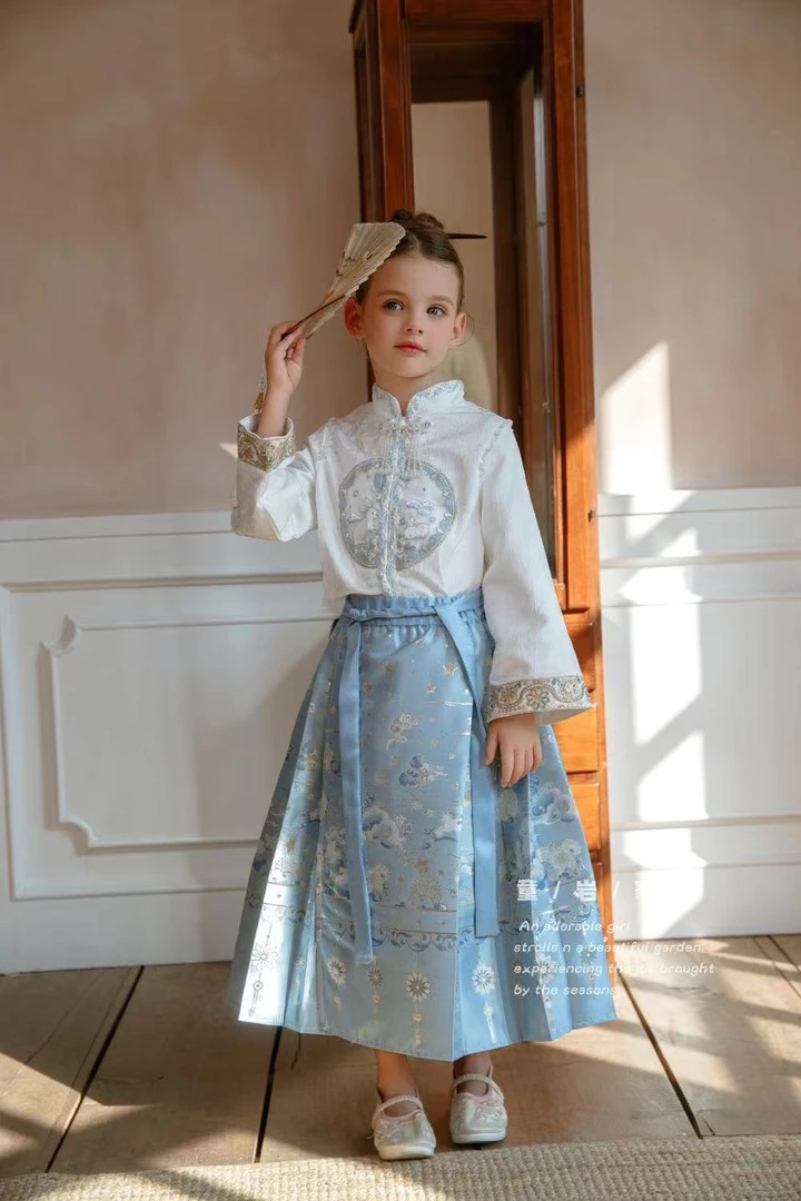 女童马面裙套装春装2024新款洋气中国风女孩90012