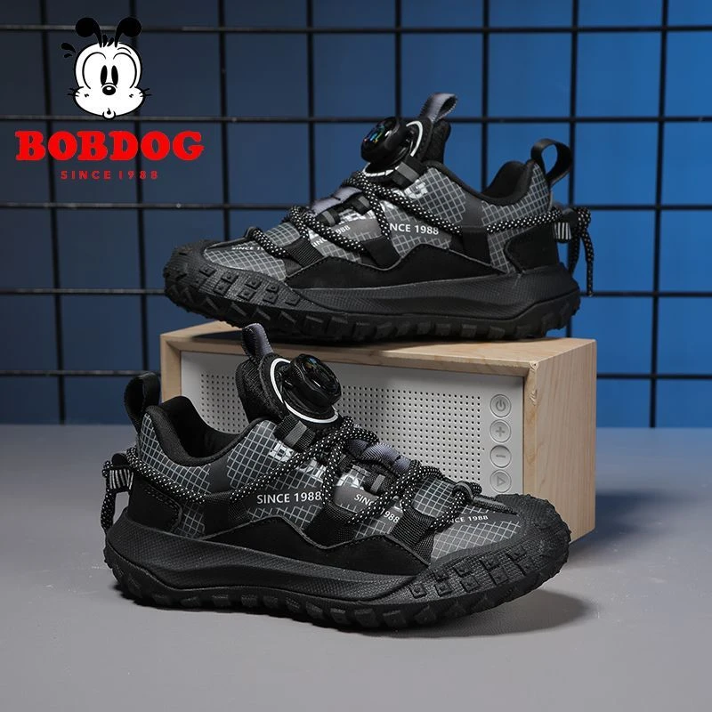 巴布豆男童鞋子2024秋季新款皮面防水运动鞋防滑耐磨小学生跑步鞋