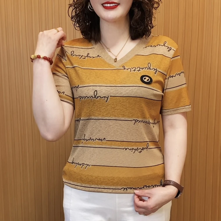 冰丝短袖T恤女夏季网红爆款时尚宽松减龄妈妈装V领条纹弹力上衣