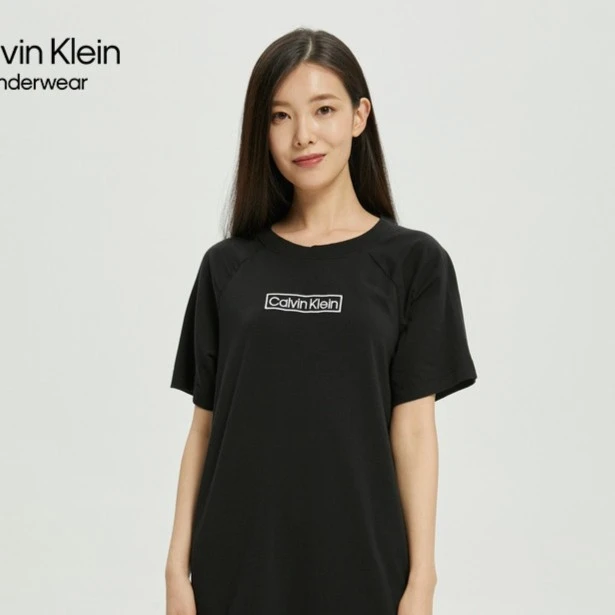 CK内衣女士标志性方框刺绣圆领短袖家居可外穿睡裙 QS6800