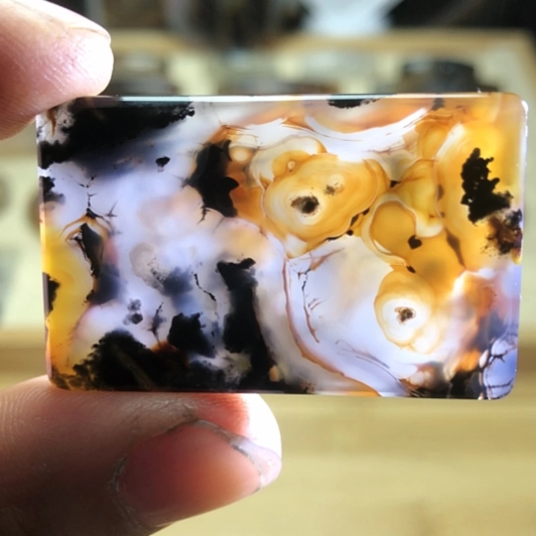 【闪购商品】玛瑙/玉髓颈饰合金黄****）