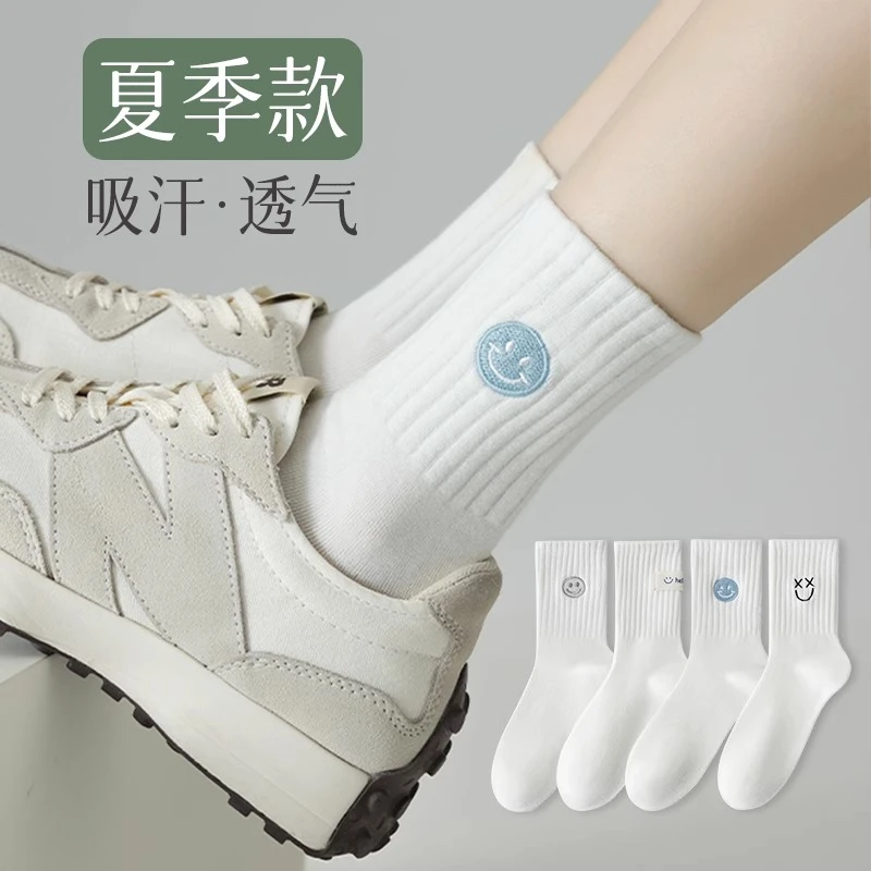 文伊娜白色袜子女春夏款吸汗透气夏季薄款中筒ins运动刺绣无骨袜