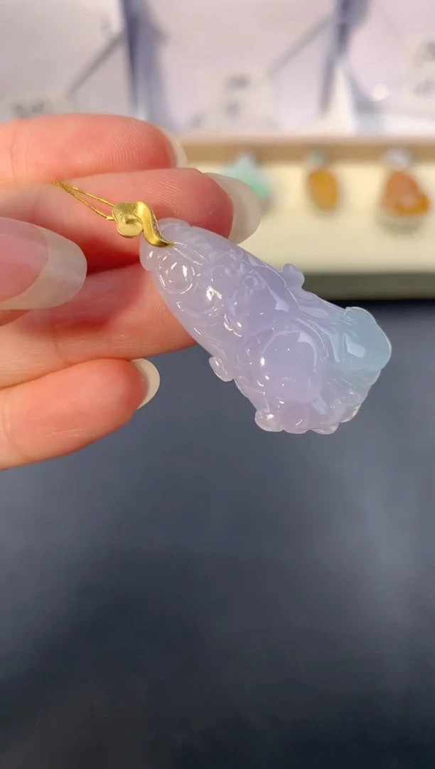 【闪购商品】翡翠颈饰18K金镶嵌E963