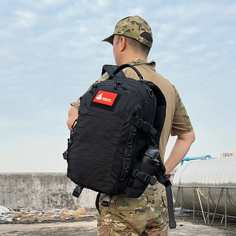 双肩背包户外双肩包男士休闲多功能潮流大号迷彩轻便通勤耐磨特大