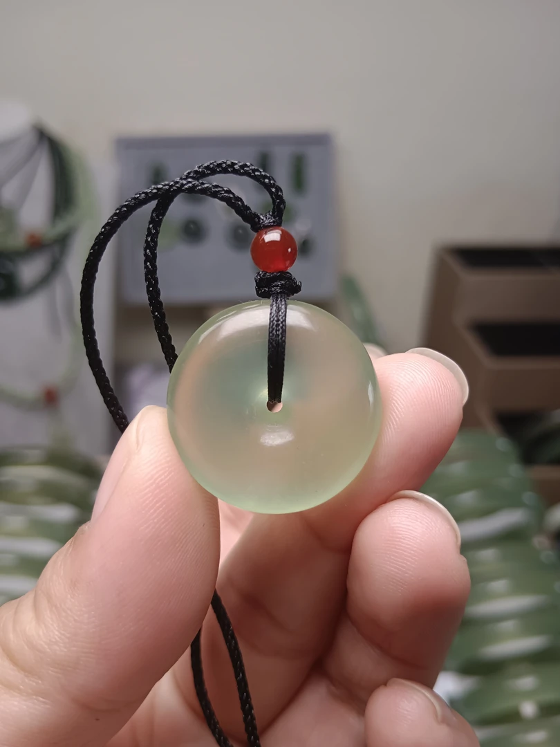 天然岫玉平安扣吊坠