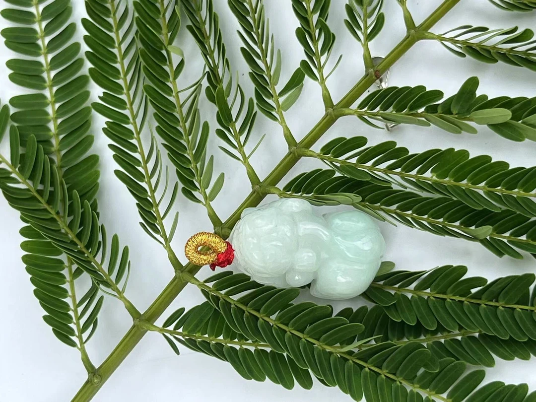天然翡翠a货貔貅手工时尚情侣吊坠多样性发其一气质精雕