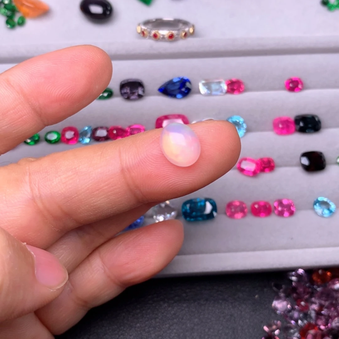 【闪购商品】尖晶石裸石未镶嵌✨****洞欧泊