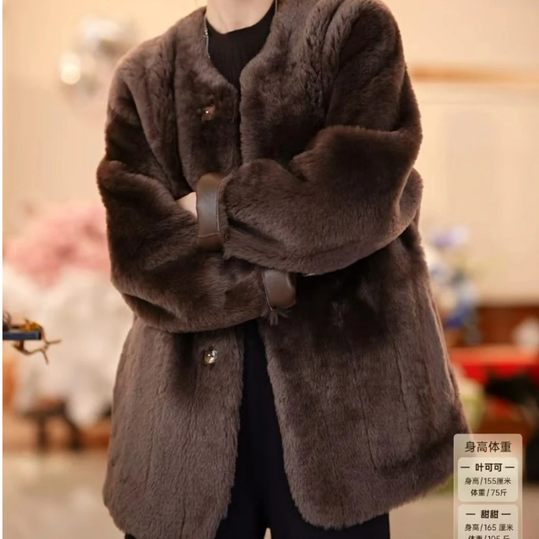 【路飞专享】冬季新款时尚皮毛一体外套23239女款