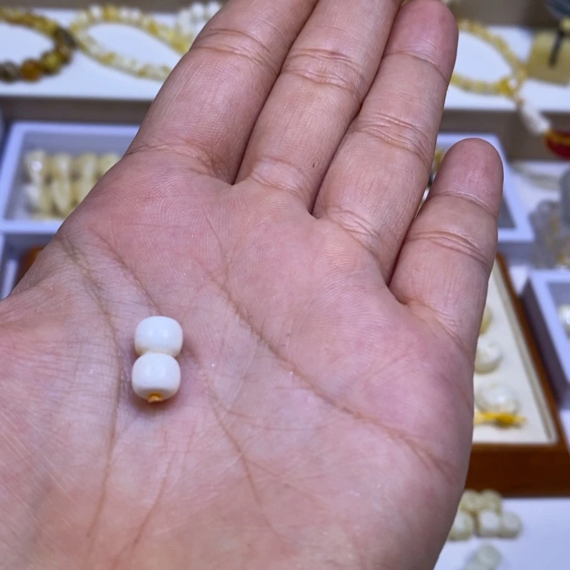 【闪购商品】琥珀珠宝奇石未镶嵌?*江6