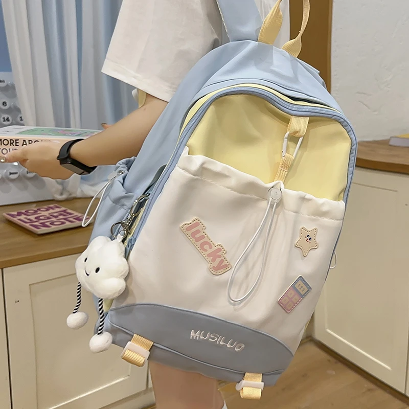 可爱韩版书包女初中生高中生背包小学生三到六年级轻便双肩包夏季
