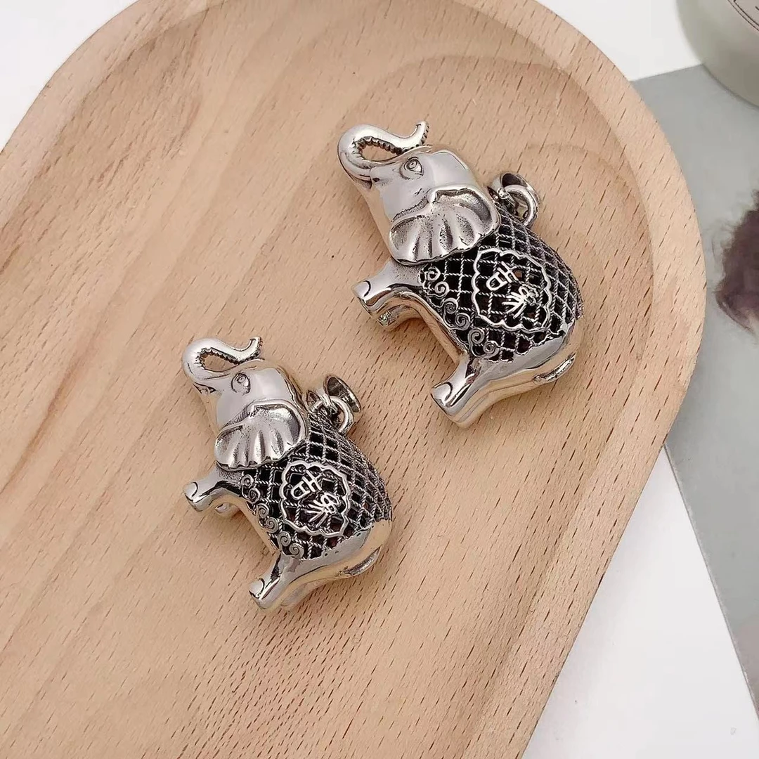 吊坠足银 （老银工厂4店）D1精品时象吊坠