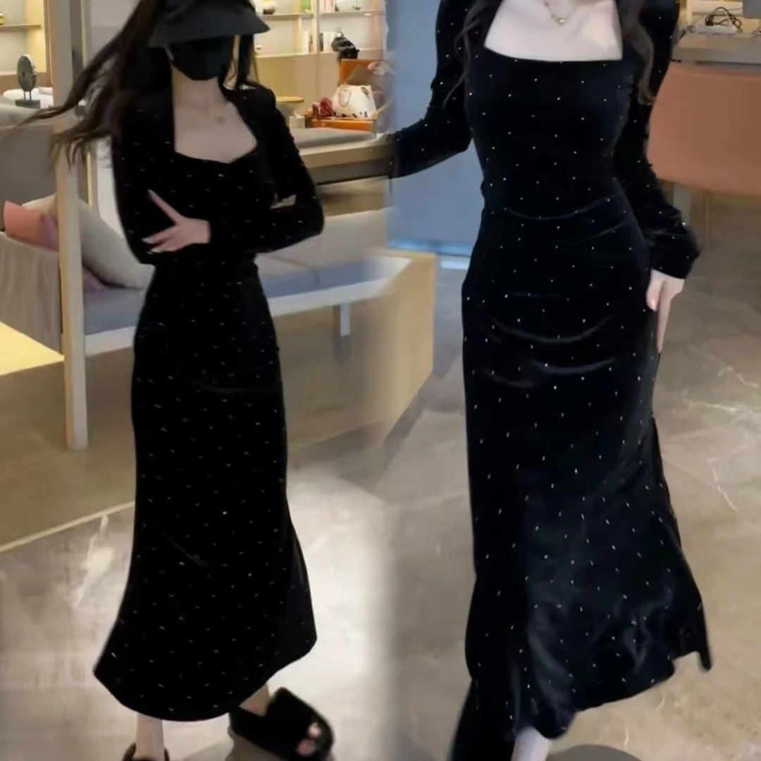 法式高级感烫钻亮片小黑裙方领长袖丝绒连衣裙女秋冬鱼尾包臀长裙