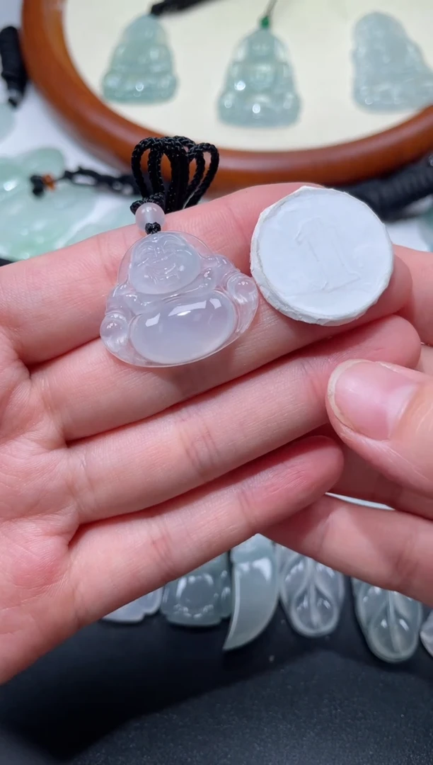 【闪购商品】翡翠颈饰未镶嵌佛公