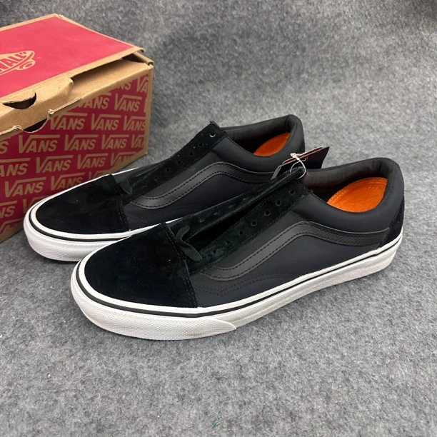 41码 vans 低帮板鞋 黑色 原盒 8g1oc6