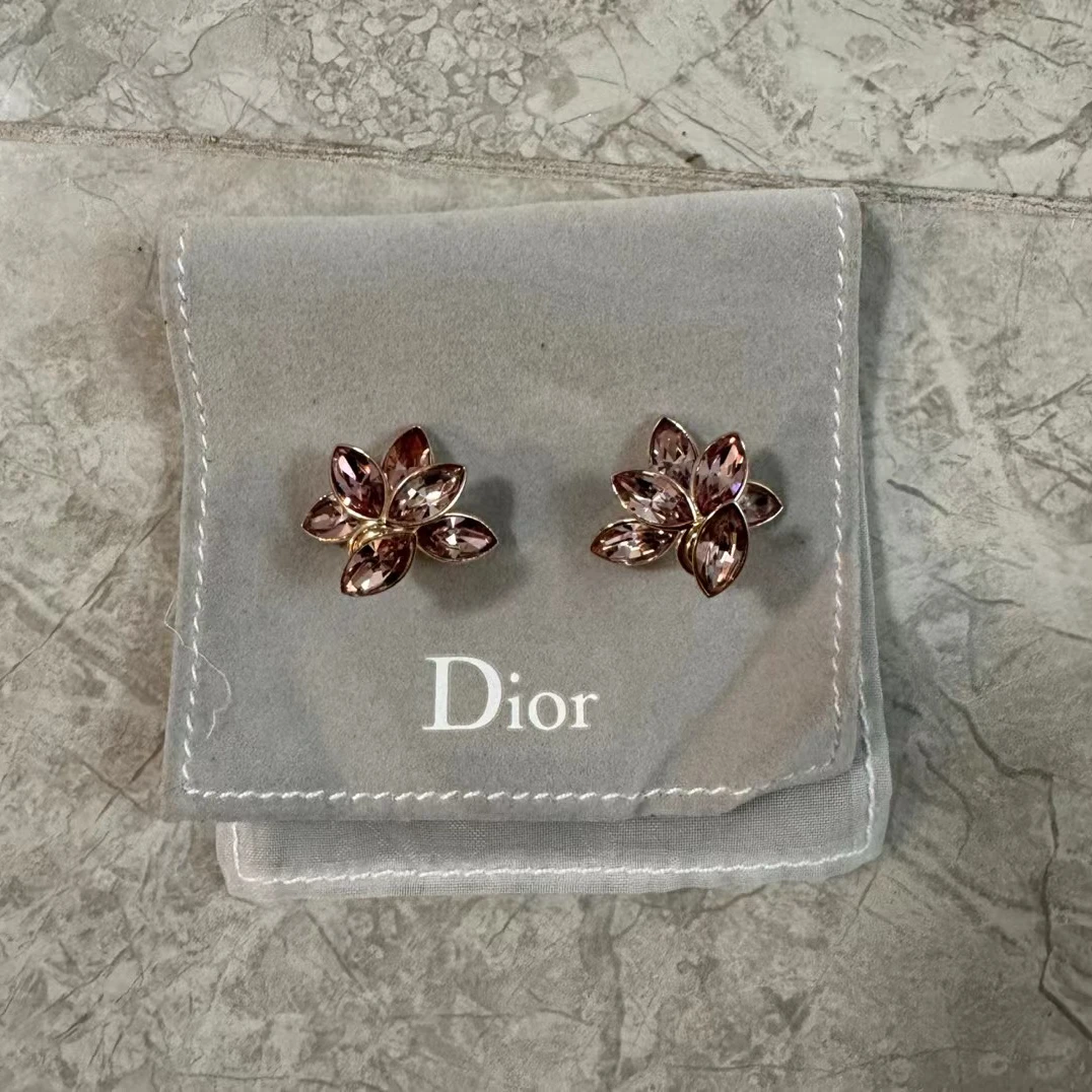 （pm）DIOR水晶花瓣耳钉，全新带防尘袋