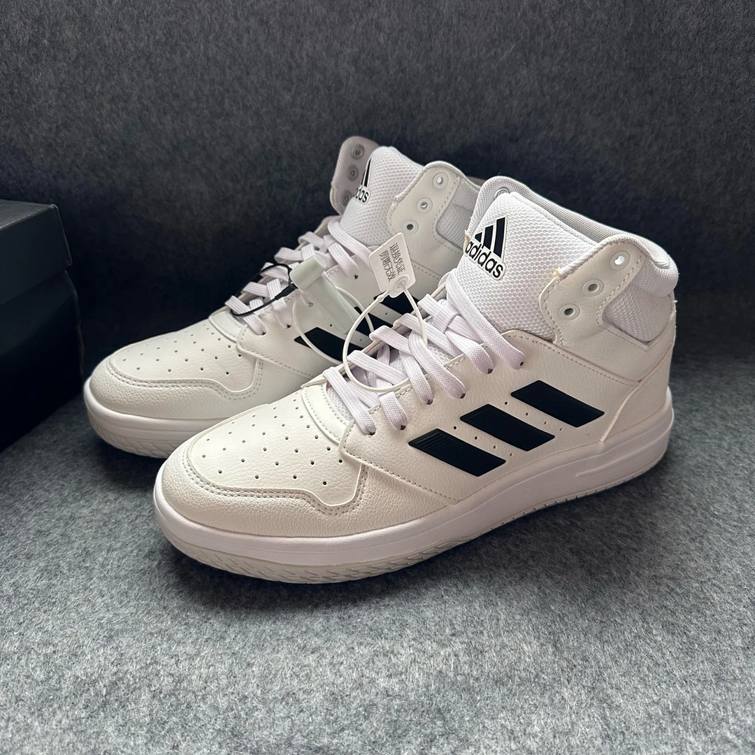 adidas Gametaker 中帮复古篮球鞋 白色 原盒 EG4235