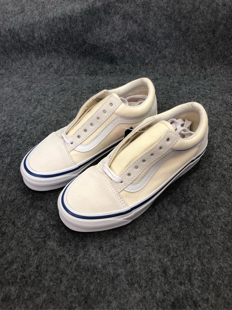 35码 Vans Old skool LX 低帮 板鞋 奶油色 配盒 P3X638
