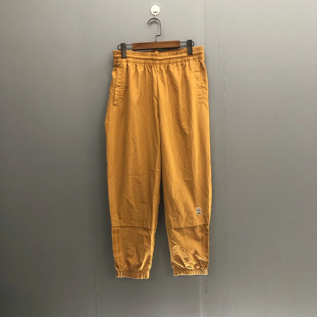 L adidas Neo纯色徽标休闲运动裤 麦棕 HC9667
