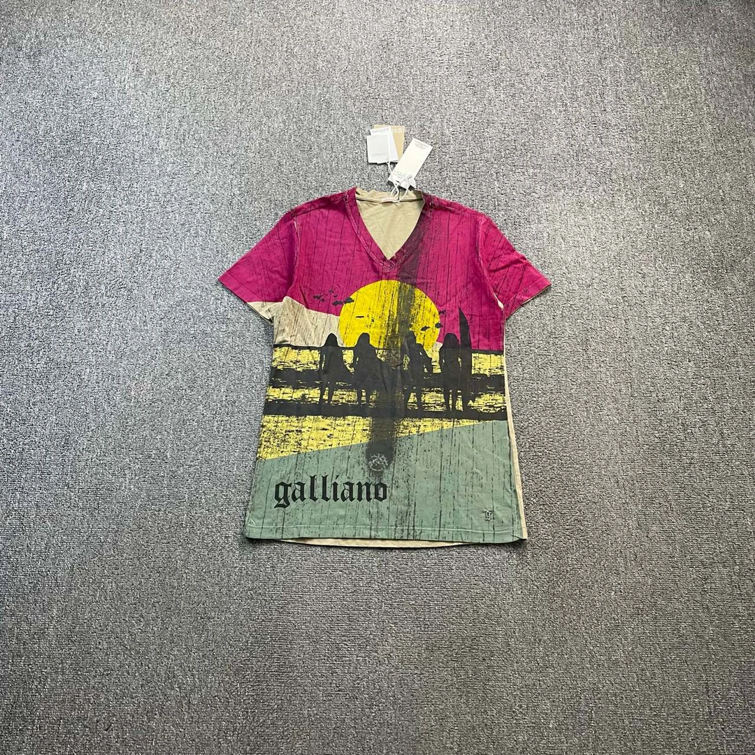 （jp）gilliano 人像短袖 M码/全新/公价3500/吊牌 bc904405