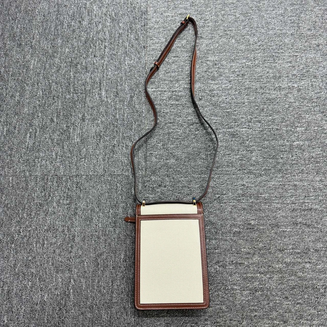 (pm)Burberry Robin帆布拼皮手机斜挎包 尺码:5*13*18cm 99新