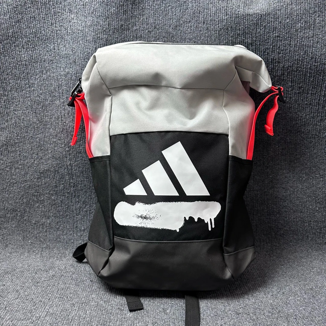 adidas 大容量运动书包双肩包 黑白长32cm*宽15cm*高49cm FM6890