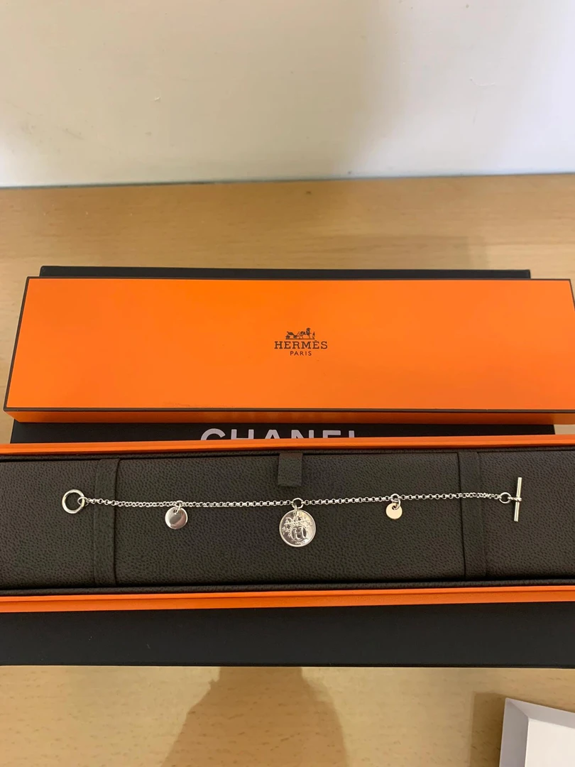 （pm）Hermes 爱马仕 藏书章 银饼 玫瑰金 手链/99新/公价9350/配件