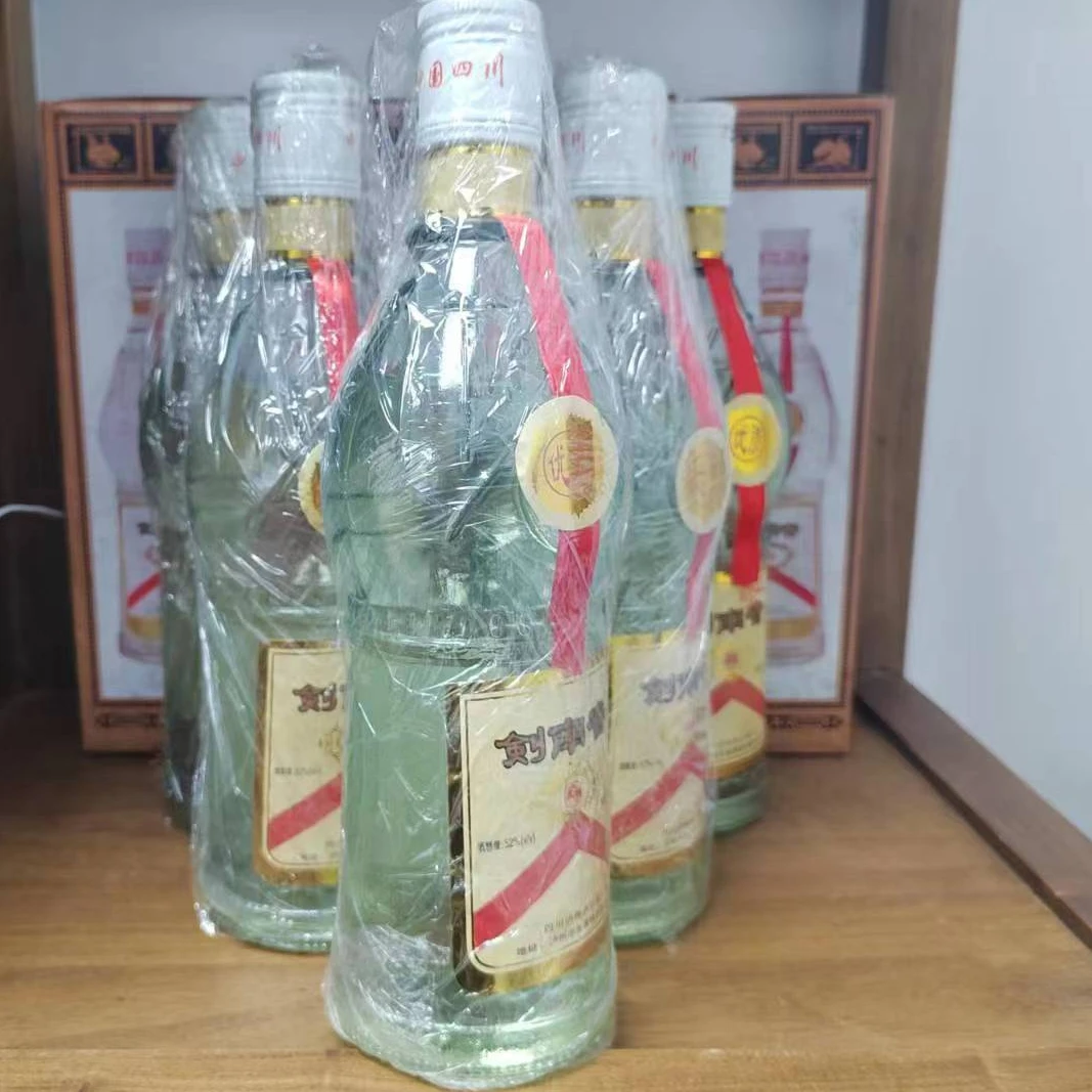 suren/俗人02经典川派 白盖莲花瓶 浓香52度 500ml 1箱6瓶装52度