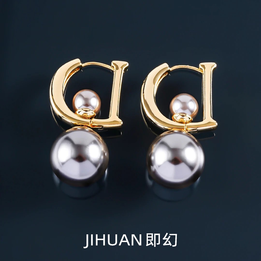 即幻 铜合金耳饰  欧美金色个性轻奢气质字母一款多带耳环 S-8147