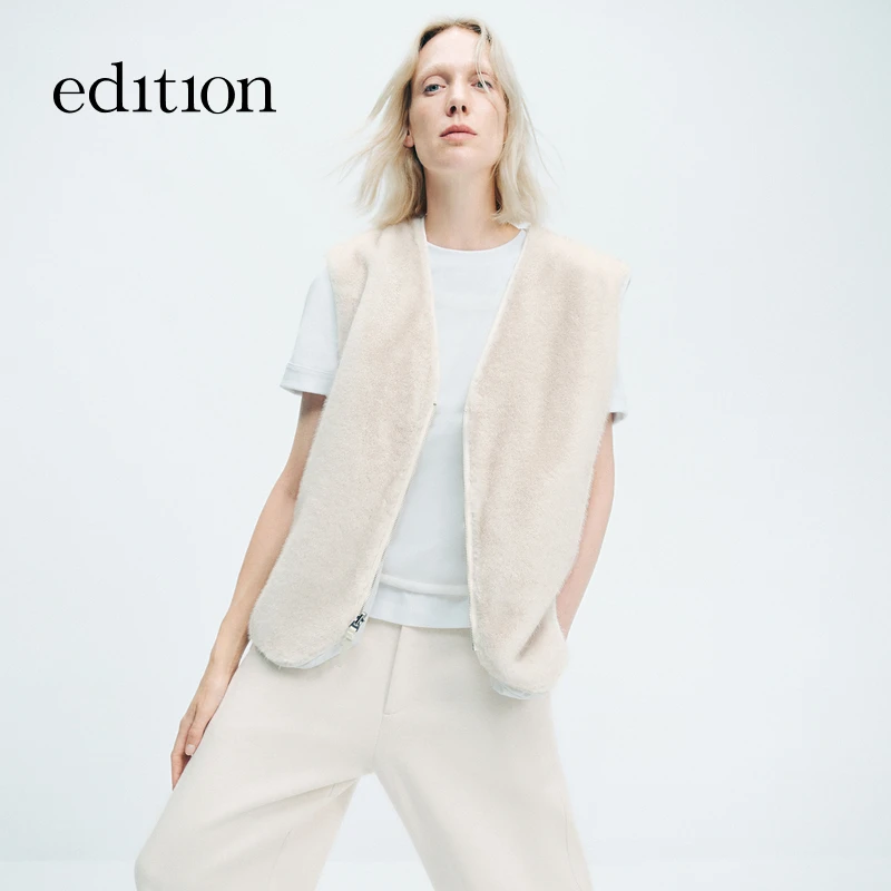 E+轻生活系列edition冬季款双面穿毛毛马甲外套#EBD4WAI003