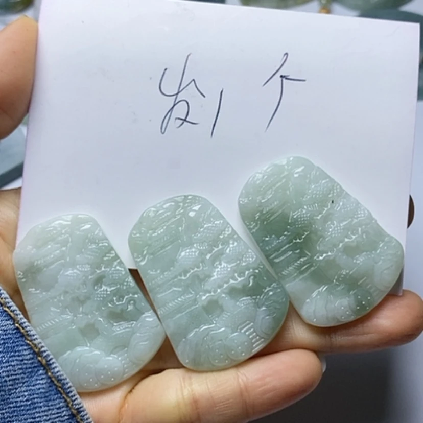 【闪购商品】翡翠颈饰未镶嵌