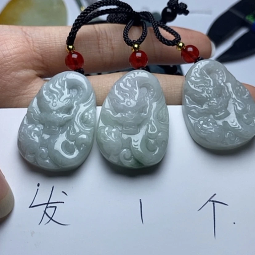 【闪购商品】翡翠颈饰未镶嵌