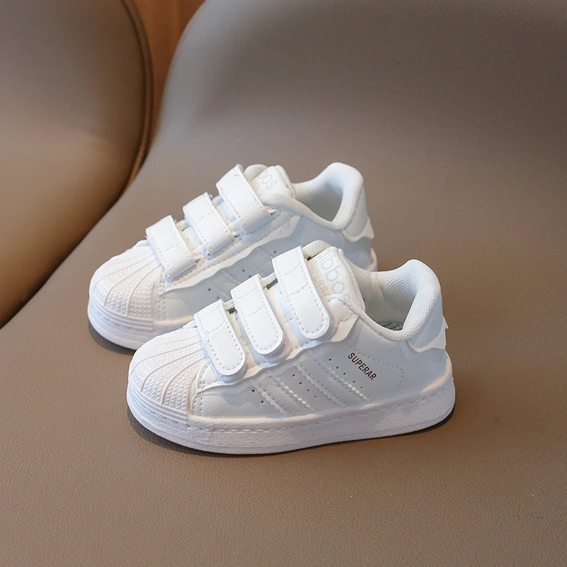 儿童鞋子男童金标贝壳头休闲板鞋潮牌女童小白鞋2025春季新款百搭