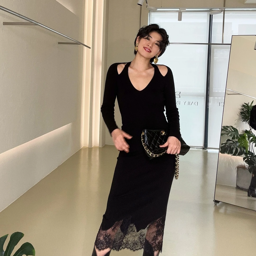 Daily Romance 进口车股蕾丝挖肩山羊绒连衣长裙