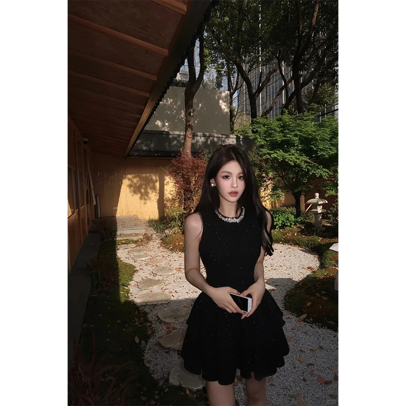 法式小香风黑色气质高级感细闪连衣裙女2024夏季新款收腰显瘦裙