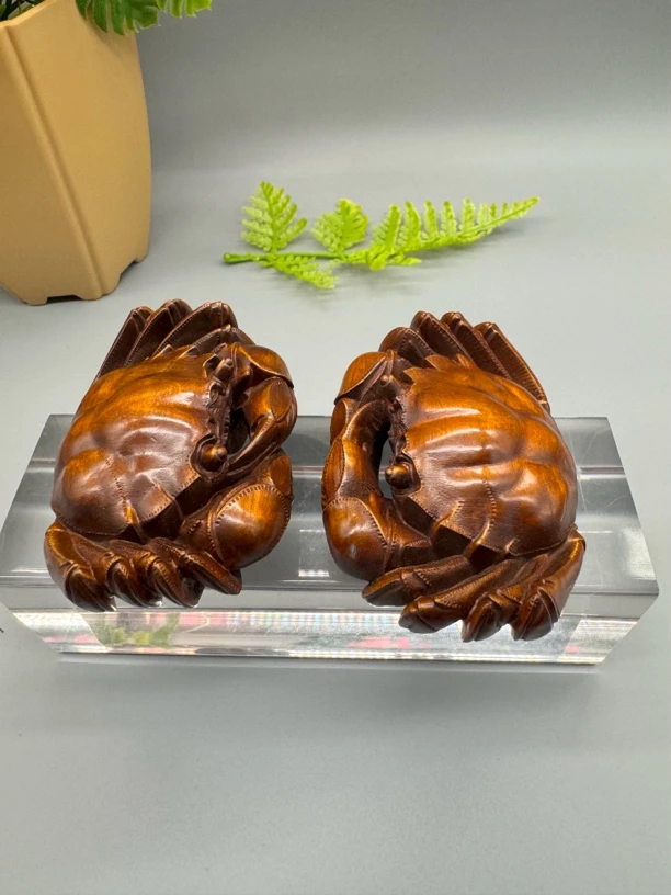 小叶黄杨木螃蟹长7.5宽6高3.5。纵横天下八方来财可随身携带手把玩